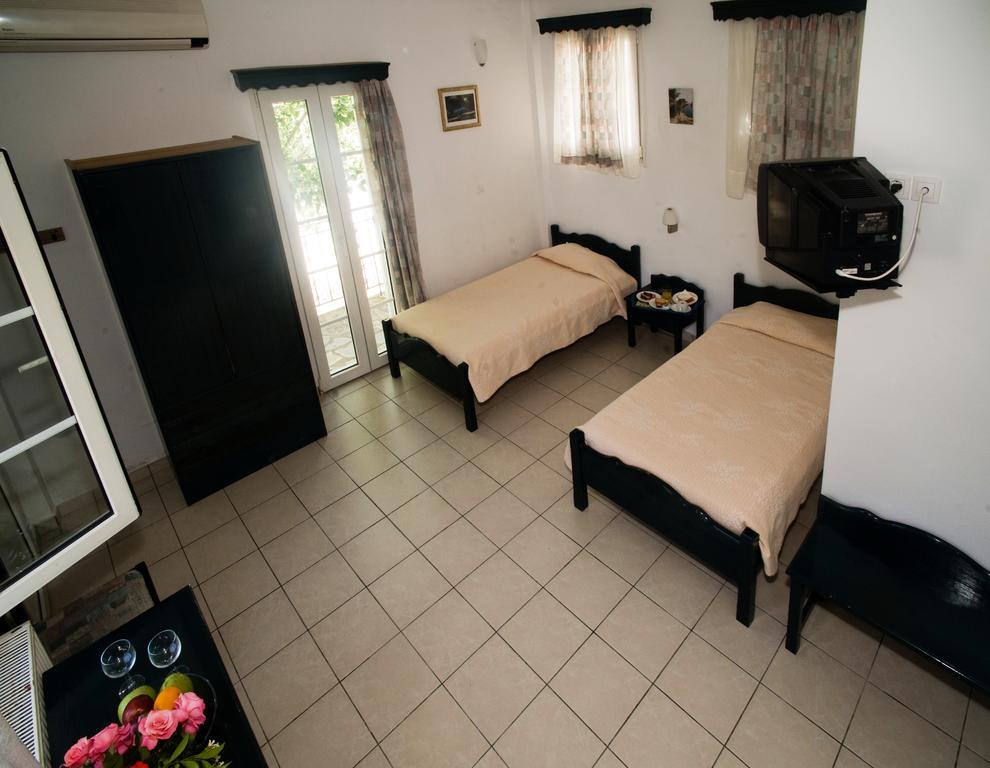 Aiolos Hotel Ménites المظهر الخارجي الصورة