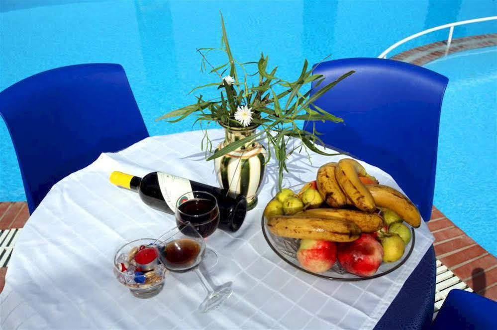 Aiolos Hotel Ménites المظهر الخارجي الصورة